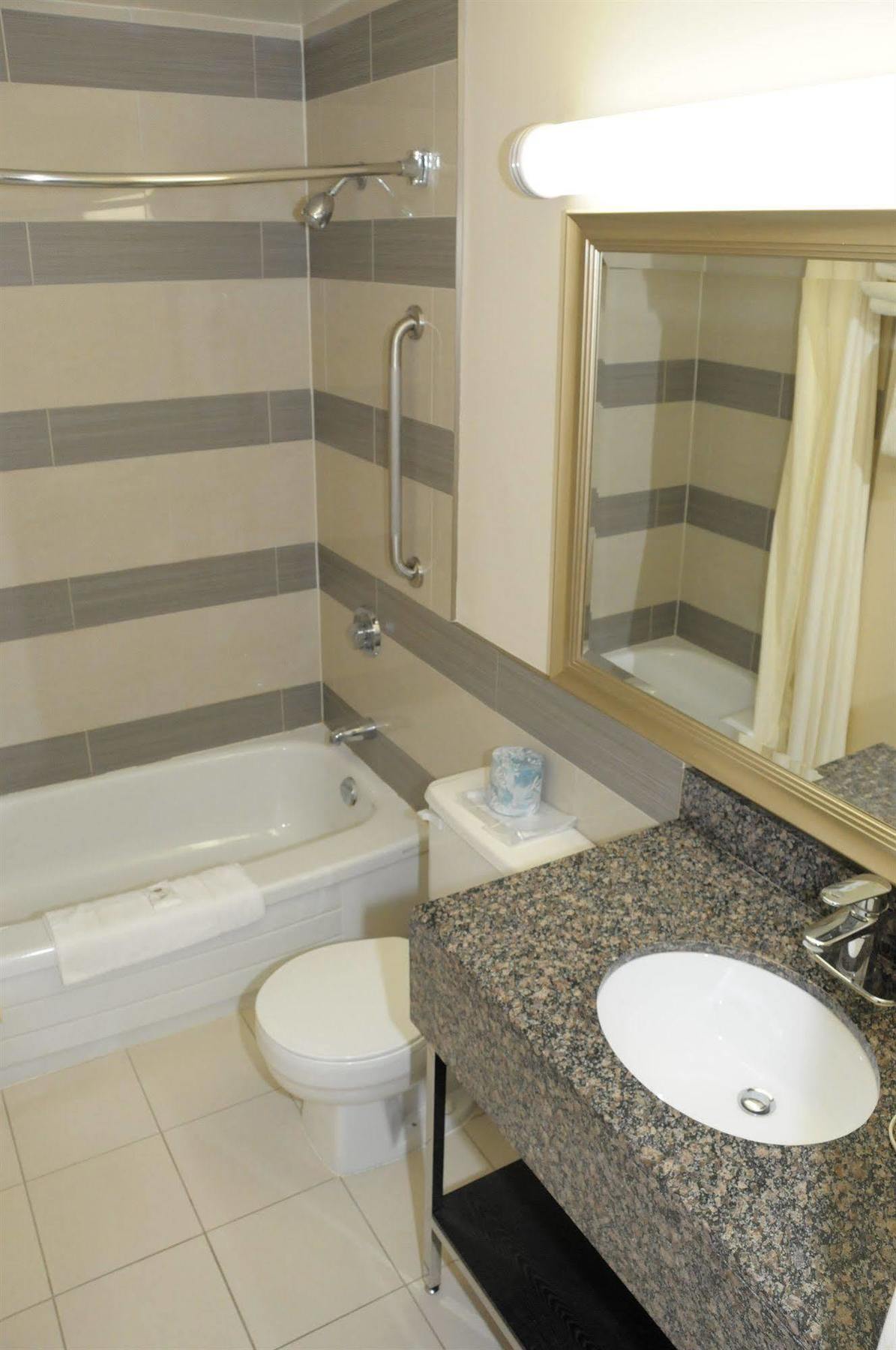 Admiral Inn Hamilton Luaran gambar